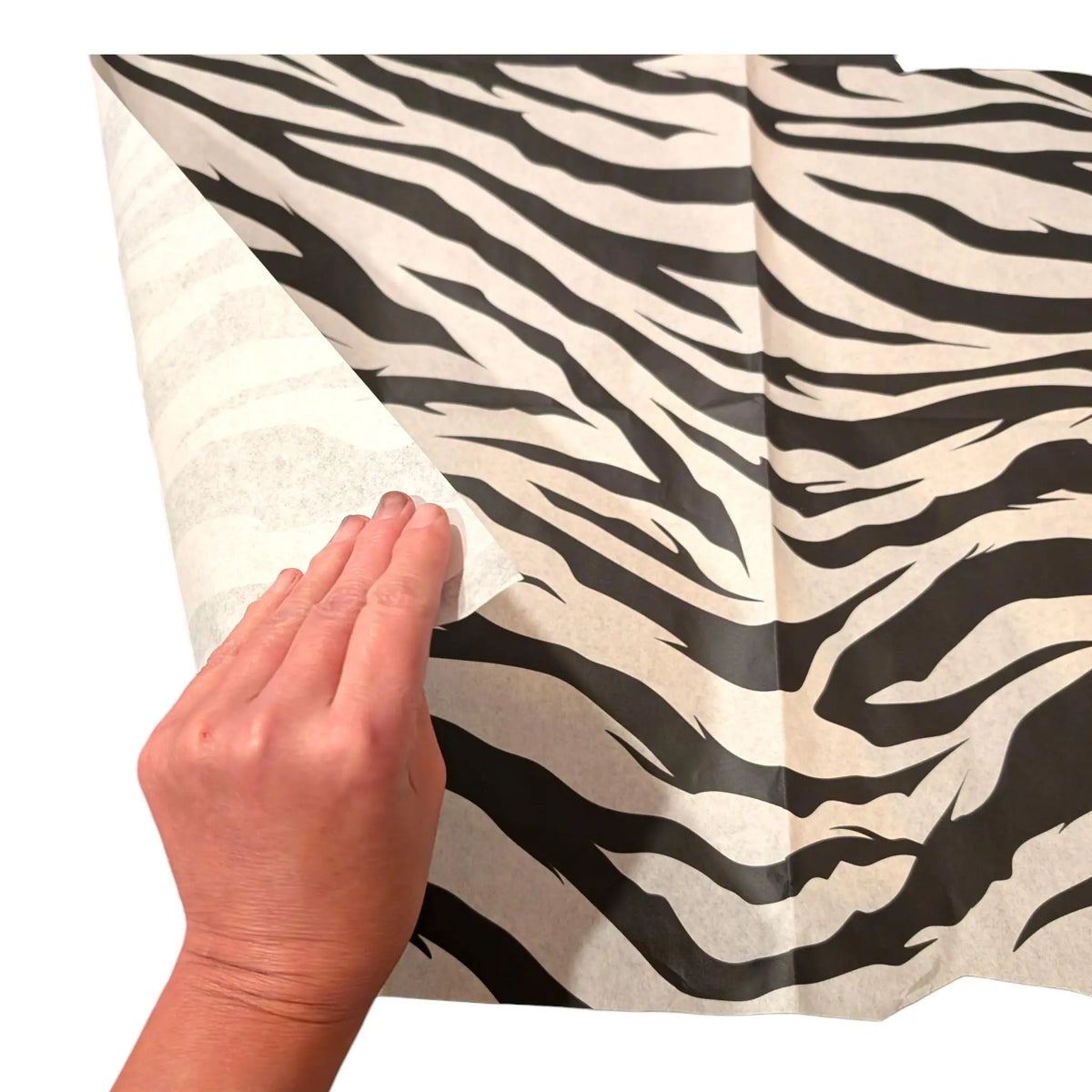 Animal Print Decoupage Paper: White and Black Tissue Napkins Furniture Upcycling, DIY Crafts (29x21 inches). Transform your DIY projects with this stunning animal print decoupage paper featuring a bold leopard design. Perfect for furniture upcycling, home remolding, and craft enthusiasts, this tissue paper adds a touch of wild elegance to any surface. Each sheet measures 29 by 21 inches, crafted from high-quality, thin yet durable tissue paper that’s easy to work with on wood, metal, and glass