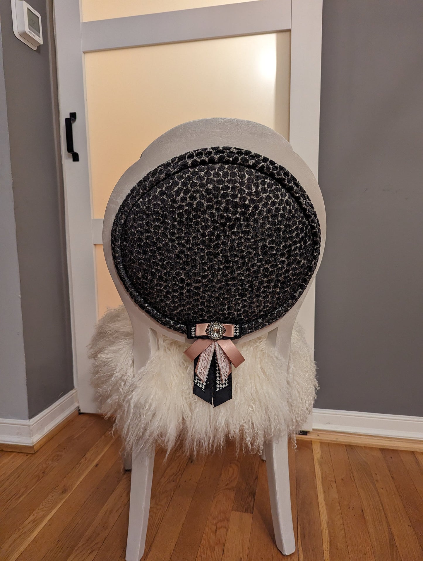 Marilyn Monroe Painted Chair Vintage. Discover the charm of the Marilyn Monroe Painted Chair Vintage Hollywood Decor Pop Art Vanity Accent Unique Bedroom Furniture Statement Piece—a timeless addition that transforms any space with iconic glamour and artistic flair. This chair is more than just seating; it’s a conversation starter and a tribute to classic Hollywood style, designed to stand out in your bedroom or vanity area while offering a distinctive blend of comfort and vintage appeal.