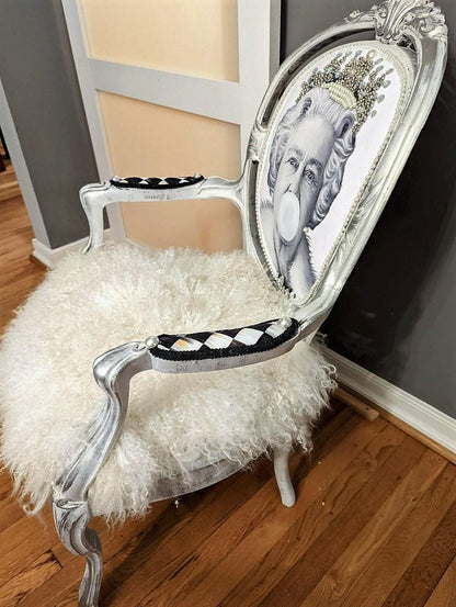 Customizable Upholstered Chair.  Vintage Victorian Chair.   Solid Wood Furniture.  Refurbished Queen Elizabeth Chair Art.  Fur Chair. Elevate your home decor with our stunning Refinished Victorian Vintage Chair, a perfect blend of royal elegance and contemporary charm. Inspired by Queen Elizabeth's regal style, this chair is not just a piece of furniture; it's a statement of sophistication and personality. S Crafted from high-quality solid wood. Vintage white chair. Handmade. Fur Chair