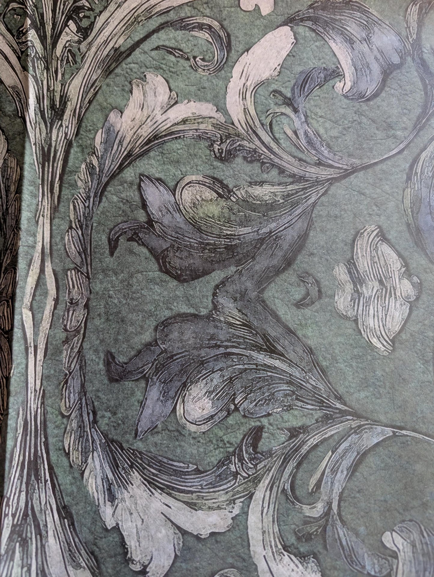 Damask Green Decoupage Paper for Furniture I Decorative Paper I Tissue Paper I Furniture DIY I Furniture Upcycling I DIY Decor I Furniture Art I Upcycle. Decoupage paper for furniture.  Elevate your furniture and craft projects with our stunning decoupage paper, featuring the unique "Damask Green Pattern" design.  Perfect for adding a touch of flair to any DIY project.  Use it for various art projects, scrapbooking, card making, or any creative endeavor that requires a pop of personality.
