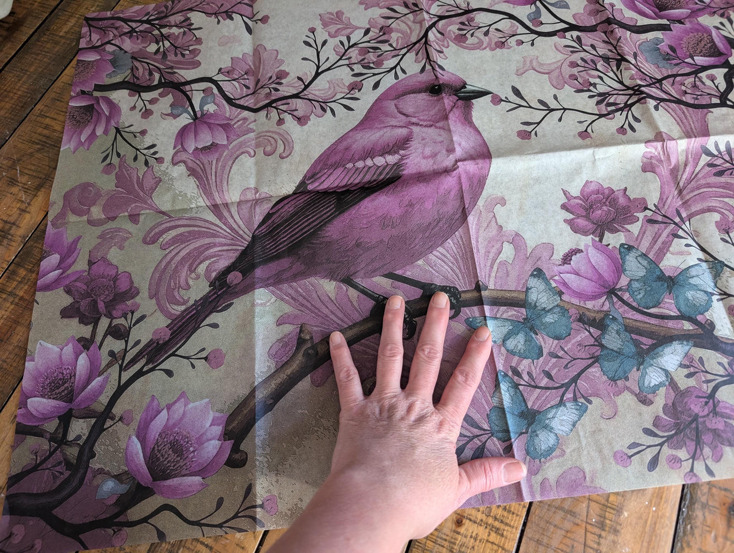 Transform your next project with this stylish decoupage paper—your imagination is the limit!
Transform your furniture with our exquisite decoupage paper, designed to inspire creativity and elevate your home decor! This beautifully crafted decoupage paper is perfect for DIY enthusiasts and interior design lovers alike. With a variety of stunning patterns and designs, our decoupage paper allows you to breathe new life into your furniture pieces, creating unique and personalized stylish accents