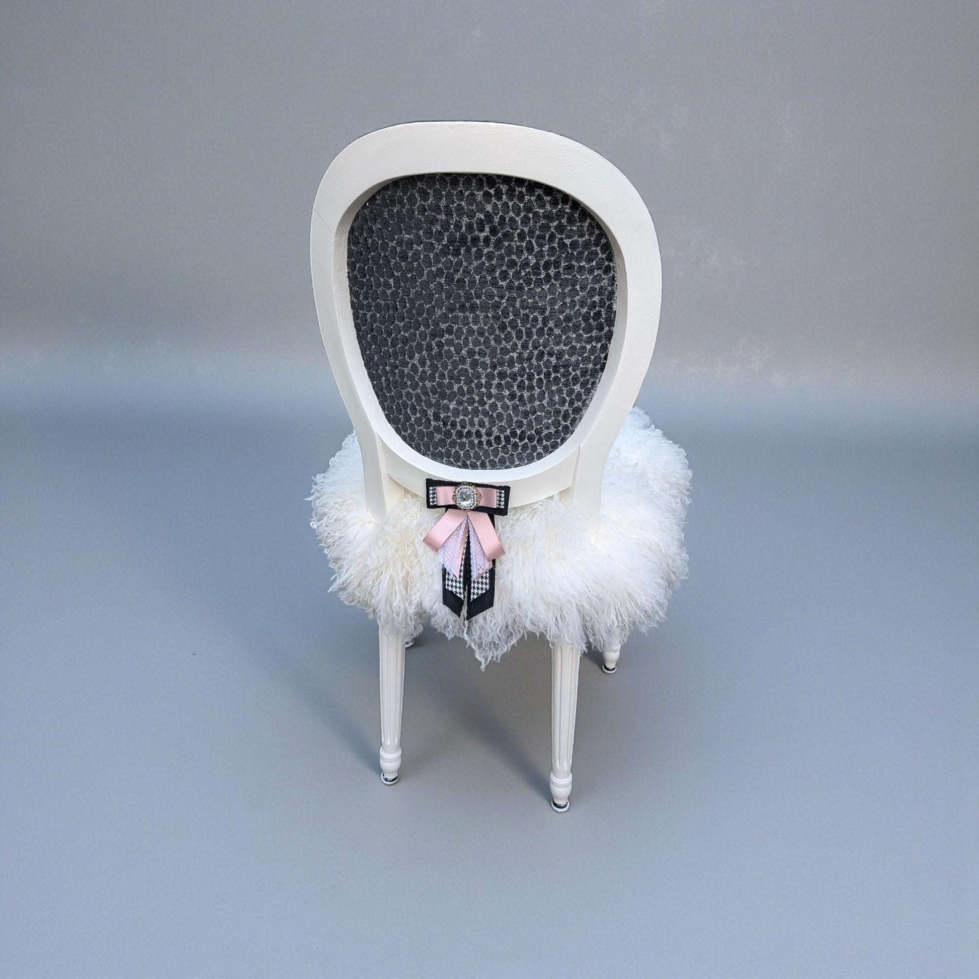 Marilyn Monroe Painted Chair Vintage. Discover the charm of the Marilyn Monroe Painted Chair Vintage Hollywood Decor Pop Art Vanity Accent Unique Bedroom Furniture Statement Piece—a timeless addition that transforms any space with iconic glamour and artistic flair. This chair is more than just seating; it’s a conversation starter and a tribute to classic Hollywood style, designed to stand out in your bedroom or vanity area while offering a distinctive blend of comfort and vintage appeal.