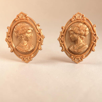 Add a touch of gothic elegance to your furniture with this stunning 3D-printed Cameo Cabinet Drawer Pull. Designed to elevate your cabinetry, this drawer knob combines vintage charm with modern craftsmanship, making it perfect for furniture hardware, wardrobe handles, kitchen hardware, and bathroom remodels. Crafted with attention to detail, this gothic-inspired drawer pull features intricate carved accents that evoke a sense of timeless sophistication.