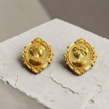Add a touch of gothic elegance to your furniture with this stunning 3D-printed Cameo Cabinet Drawer Pull. Designed to elevate your cabinetry, this drawer knob combines vintage charm with modern craftsmanship, making it perfect for furniture hardware, wardrobe handles, kitchen hardware, and bathroom remodels. Crafted with attention to detail, this gothic-inspired drawer pull features intricate carved accents that evoke a sense of timeless sophistication.